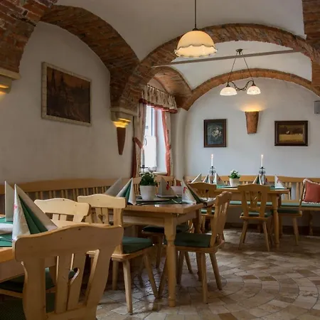 Lend-platzl Szálloda 4*