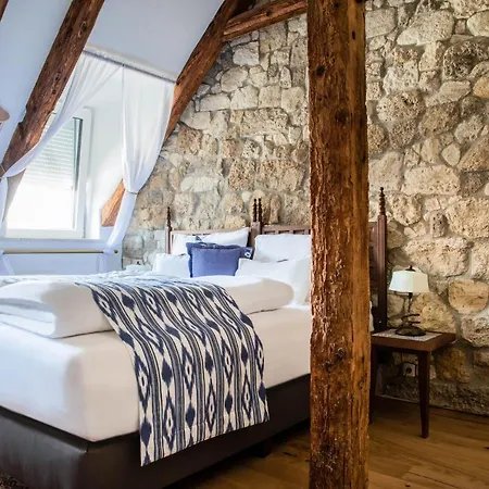 Lend-platzl 4* Γκρατς