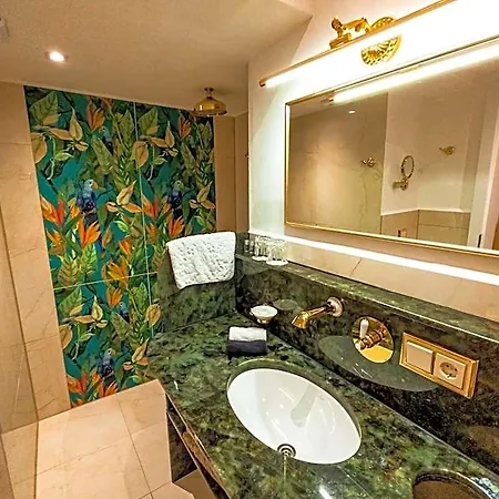 Hotel Lend-platzl 4*